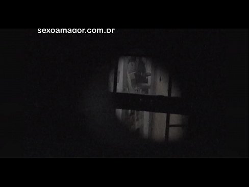 ❤️ Sarışın, içi boş tuğlaların arkasına gizlenmiş bir mahalle röntgencisi tarafından gizlice videoya alınır ☑ Süper porno tr.yespornpics.ru